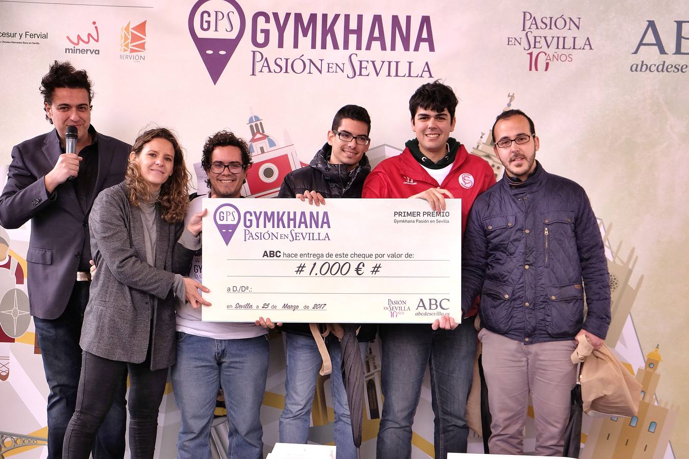 La tercera edición de la Gymkhana Pasión en Sevilla, en imágenes
