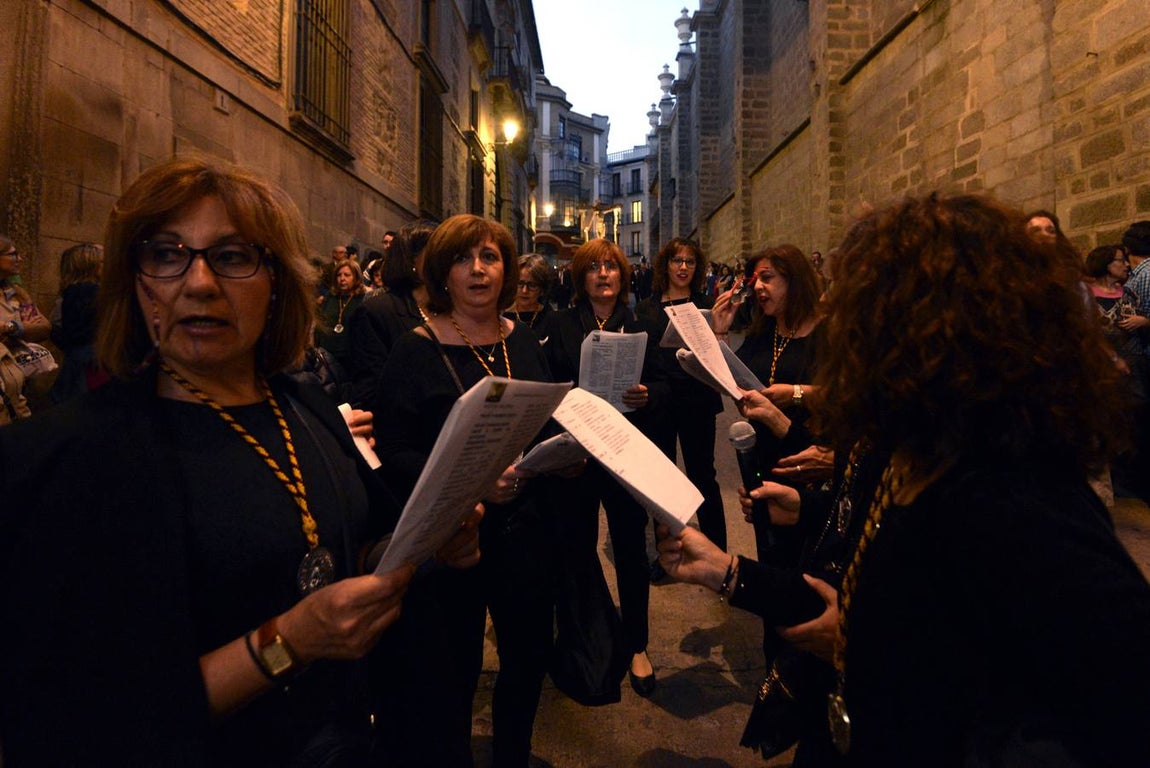 Las fotos de la hermandad del Via Crucis el Lunes Santo de la Semana Santa de Córdoba 2017