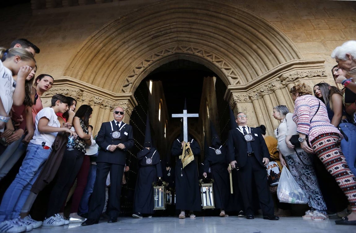 Las fotos de la hermandad de Ánimas, el Lunes Santo de la Semana Santa de Córdoba 2017
