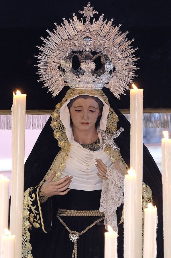 Las fotos de la Vera-Cruz el Lunes Santo de la Semana Santa de Sevilla 2017
