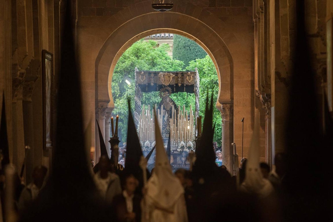 Las fotos del Nazareno del Jueves Santo de la Semana Santa de Córdoba de 2017