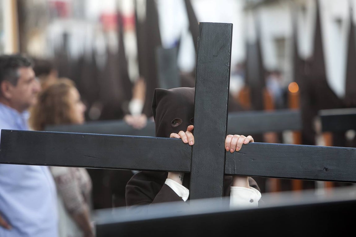 Las fotos de la Soledad del Viernes Santo de la Semana Santa de Córdoba 2017