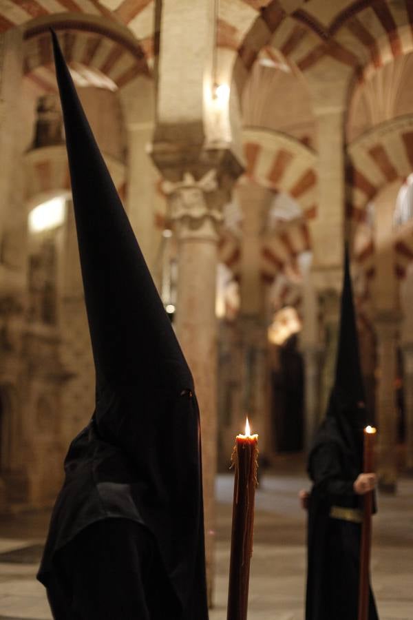 Las fotos de la Expiración del Viernes Santo de la Semana Santa de Córdoba 2017