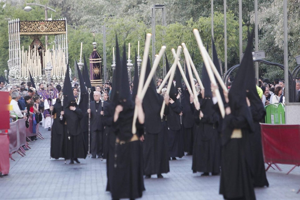 Las fotos de la Expiración del Viernes Santo de la Semana Santa de Córdoba 2017