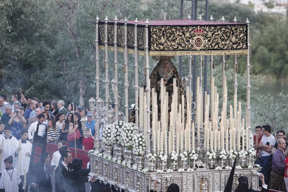 Las fotos de la Expiración del Viernes Santo de la Semana Santa de Córdoba 2017