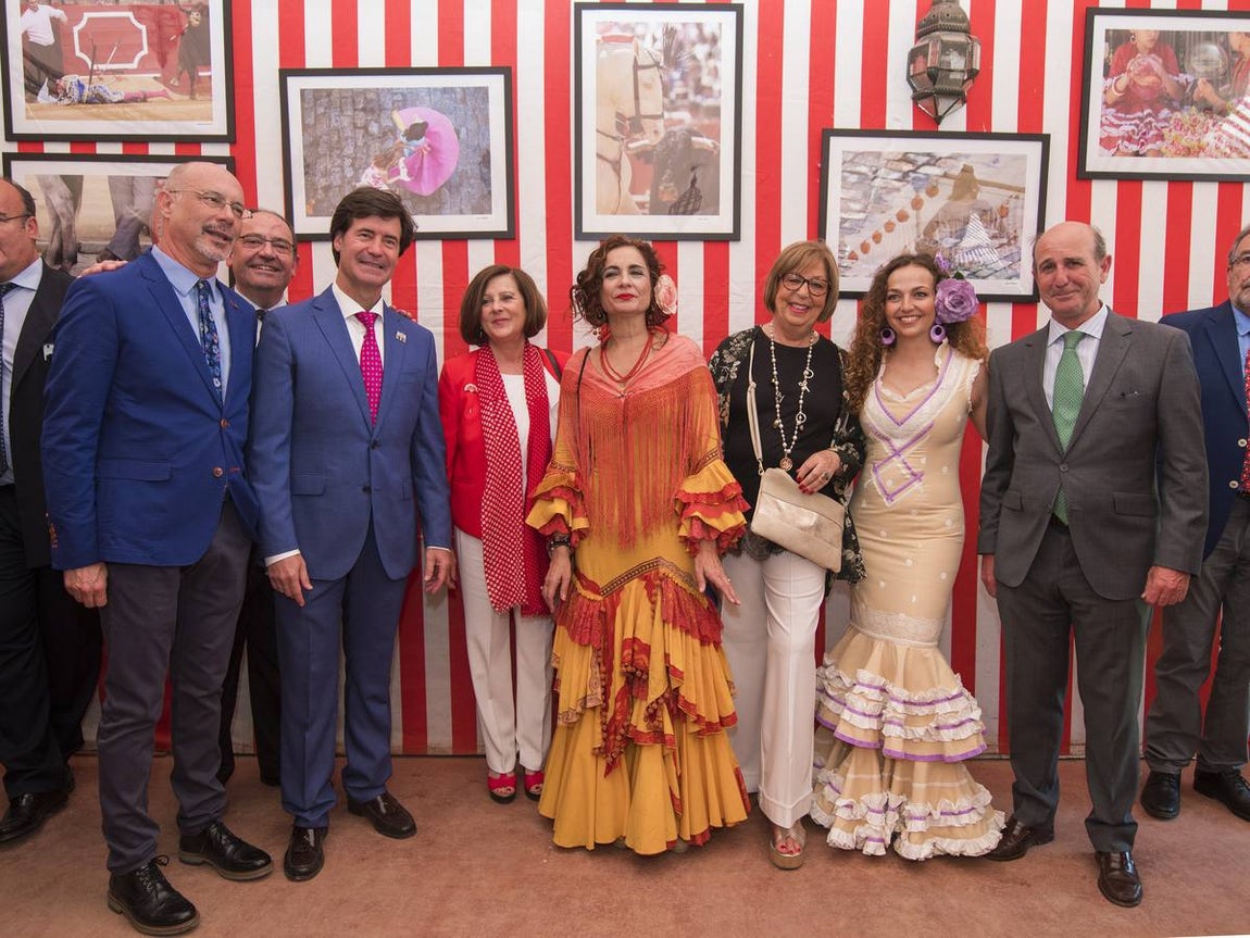 Entrega de los Premios «Los claveles de la Prensa» en la Caseta de la Asociación de la Prensa