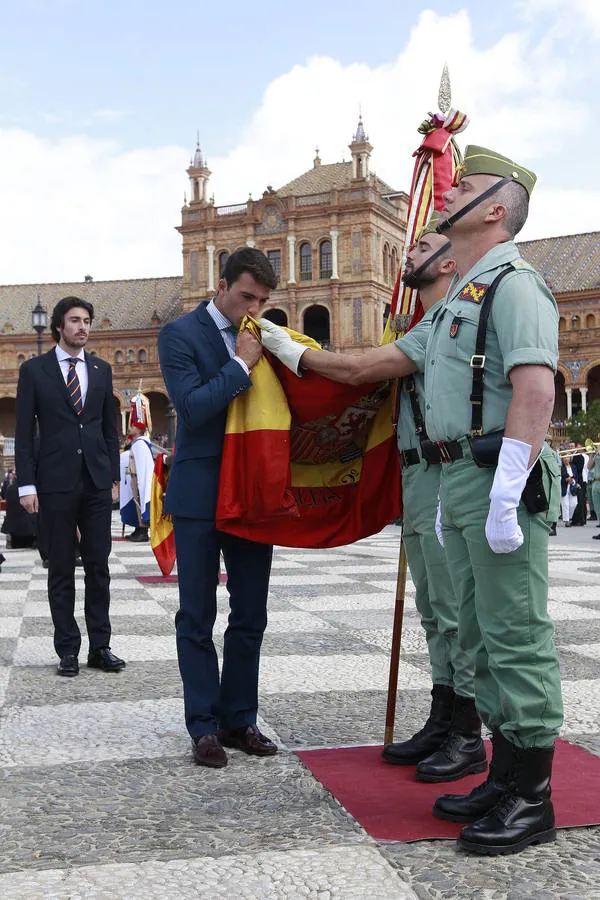 La jura de bandera en la Plaza de España, en imágenes