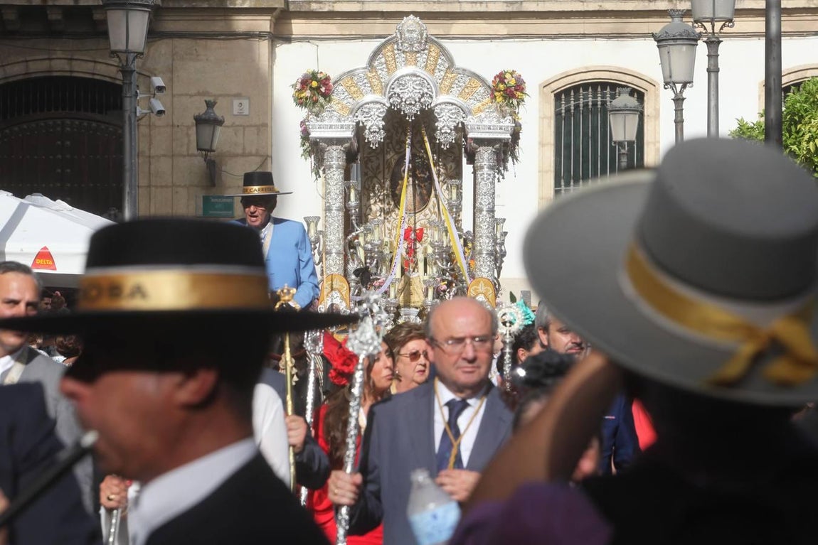La salida de la Hermandad del Rocío de Córdoba, en imágenes
