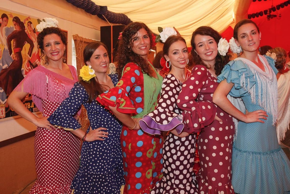 El ambiente en las casetas de la Feria de Córdoba, en imágenes