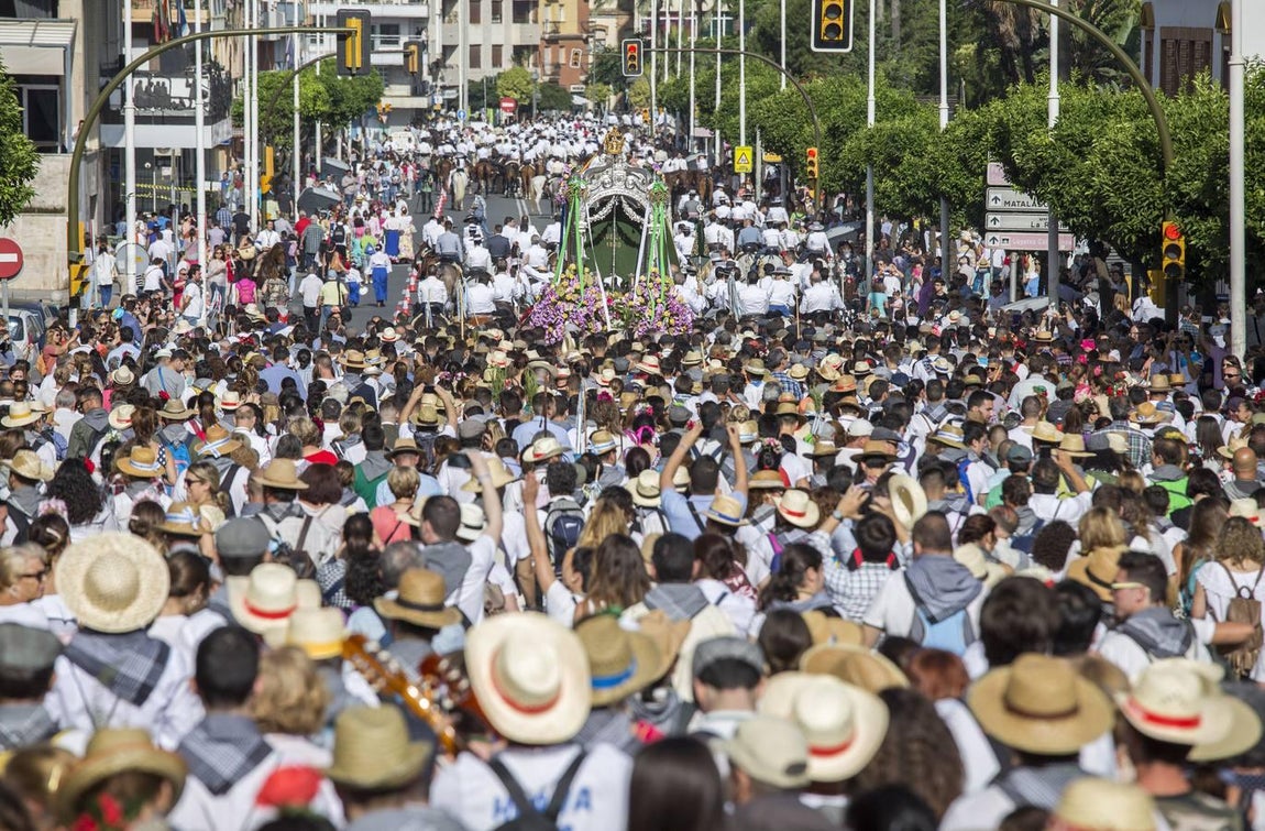 Los peregrinos de Huelva ya van para el Rocío