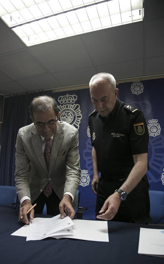 Las imágenes de la obra impresa en Sevilla en 1619 de «incalculable» valor