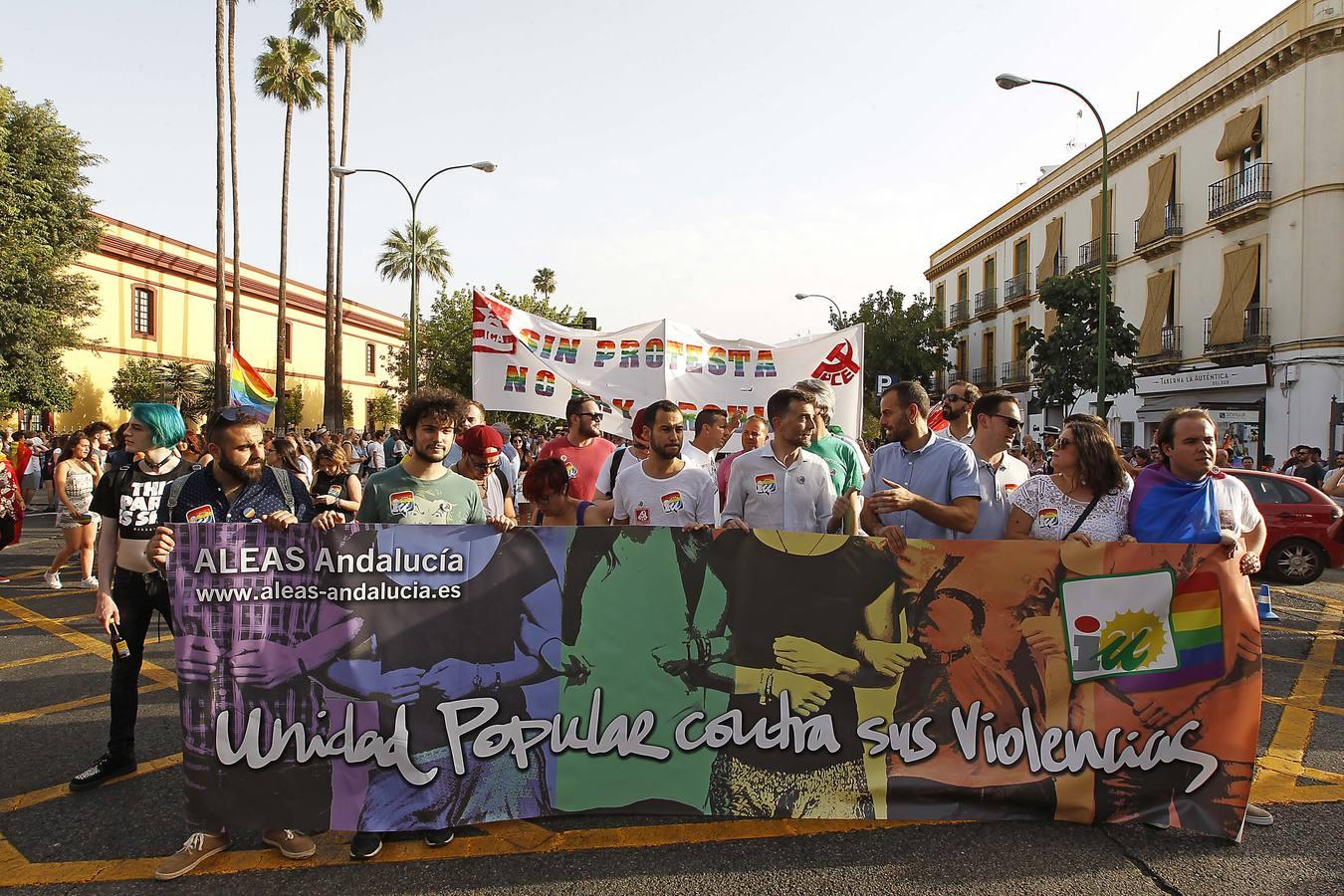 Las mejores imágenes del «Orgullo gay» en Sevilla