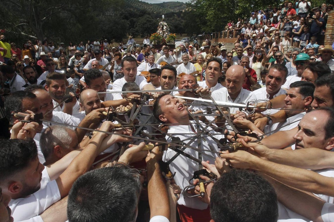 La Danza de las Espadas de Obejo, en imágenes