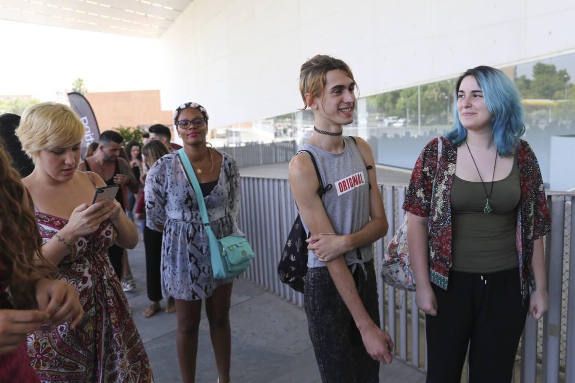 Encuéntrate en las fotos del casting de Operación Triunfo en Sevilla