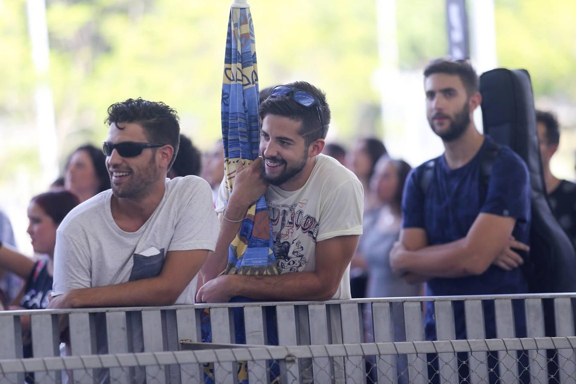 Encuéntrate en las fotos del casting de Operación Triunfo en Sevilla