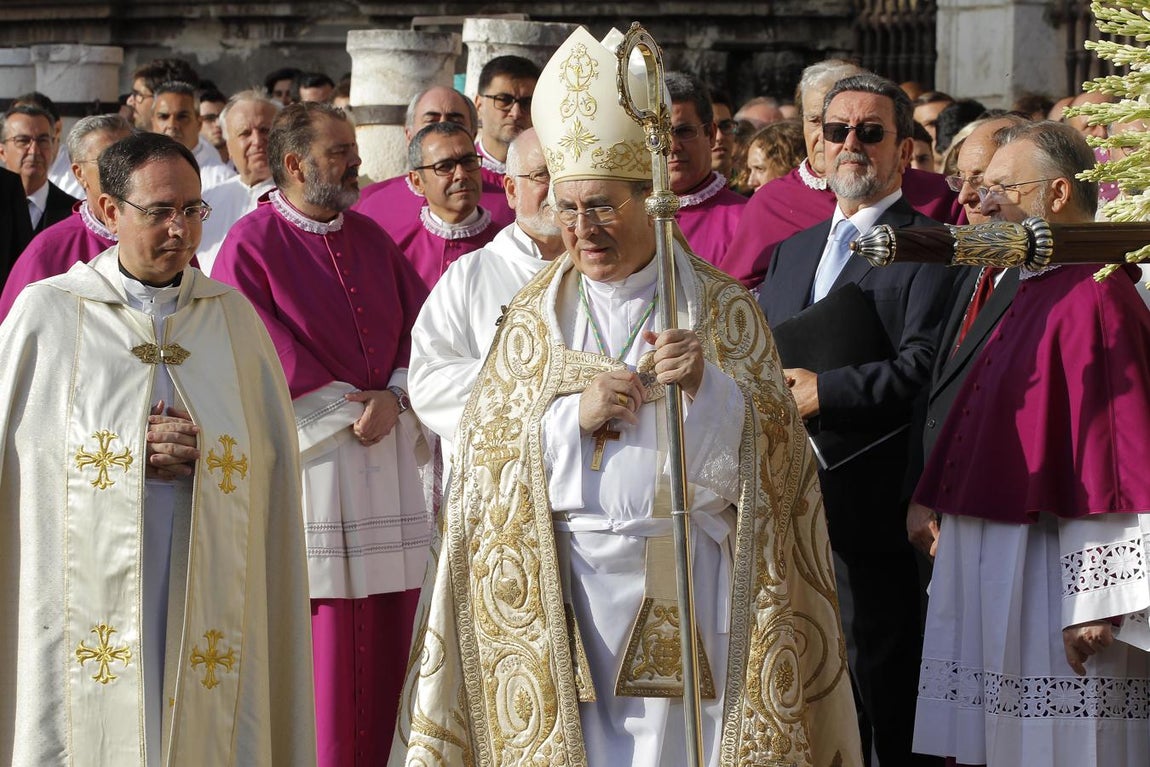 Calurosa bienvenida a la Virgen de los Reyes
