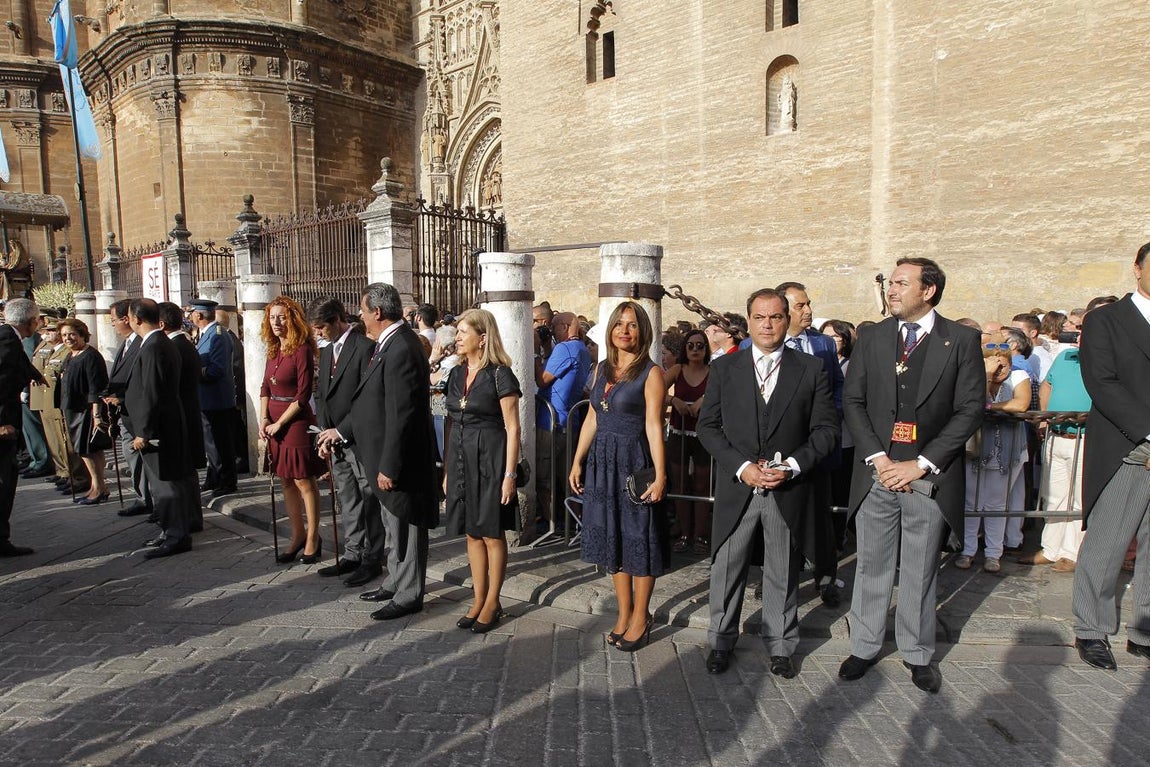 Calurosa bienvenida a la Virgen de los Reyes