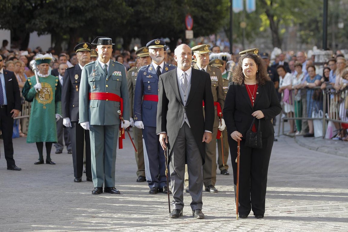 Calurosa bienvenida a la Virgen de los Reyes