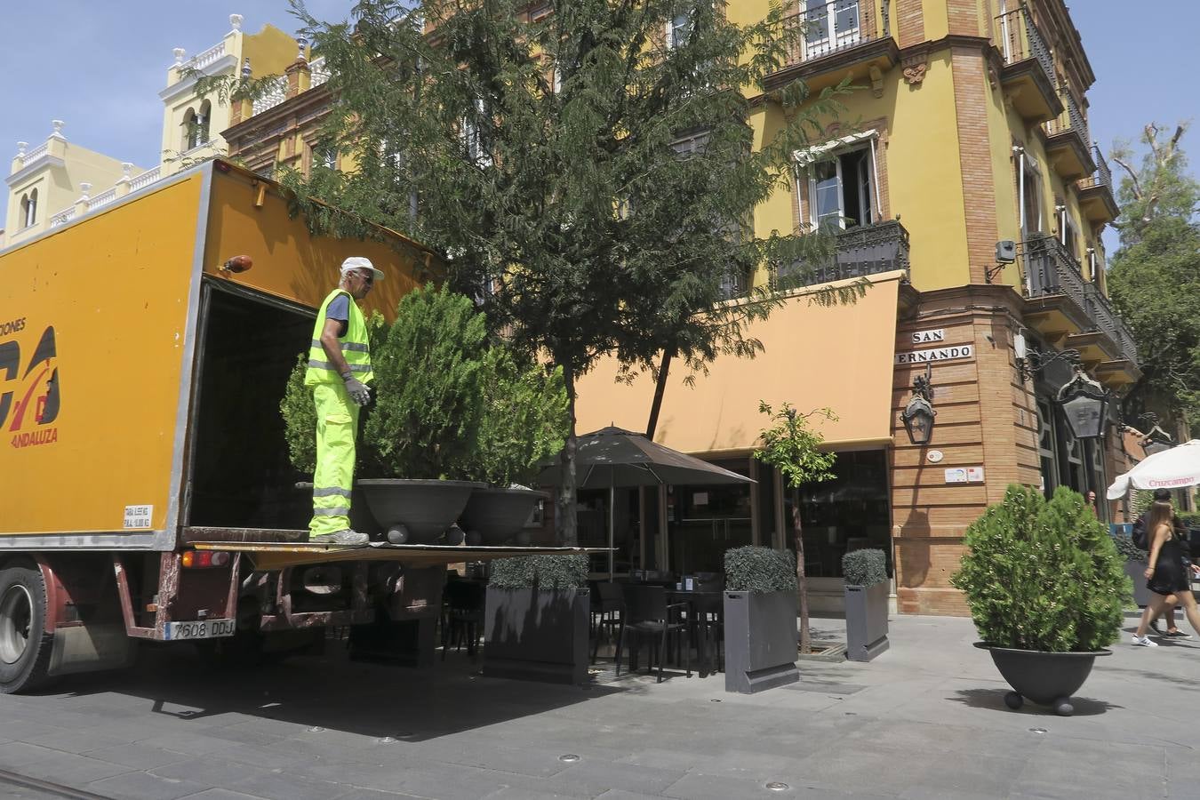 En imágenes: Sevilla se protege contra el terrorismo