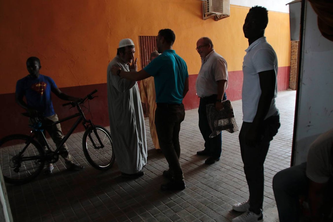Así vive la comunidad musulmana en Sevilla