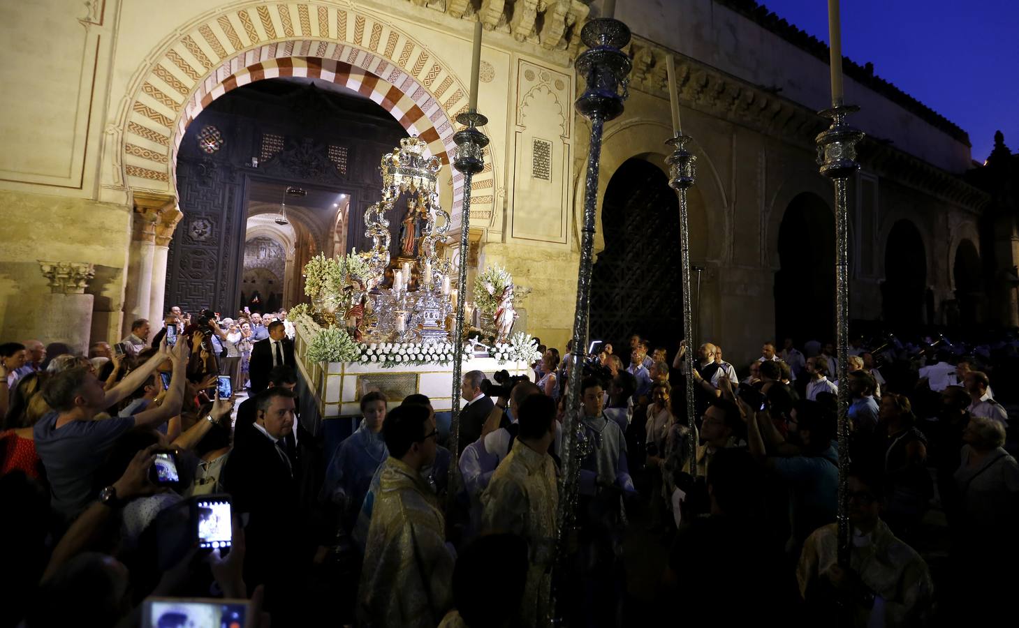 La procesión de la Virgen de la Fuensanta de Córdoba, en imágenes