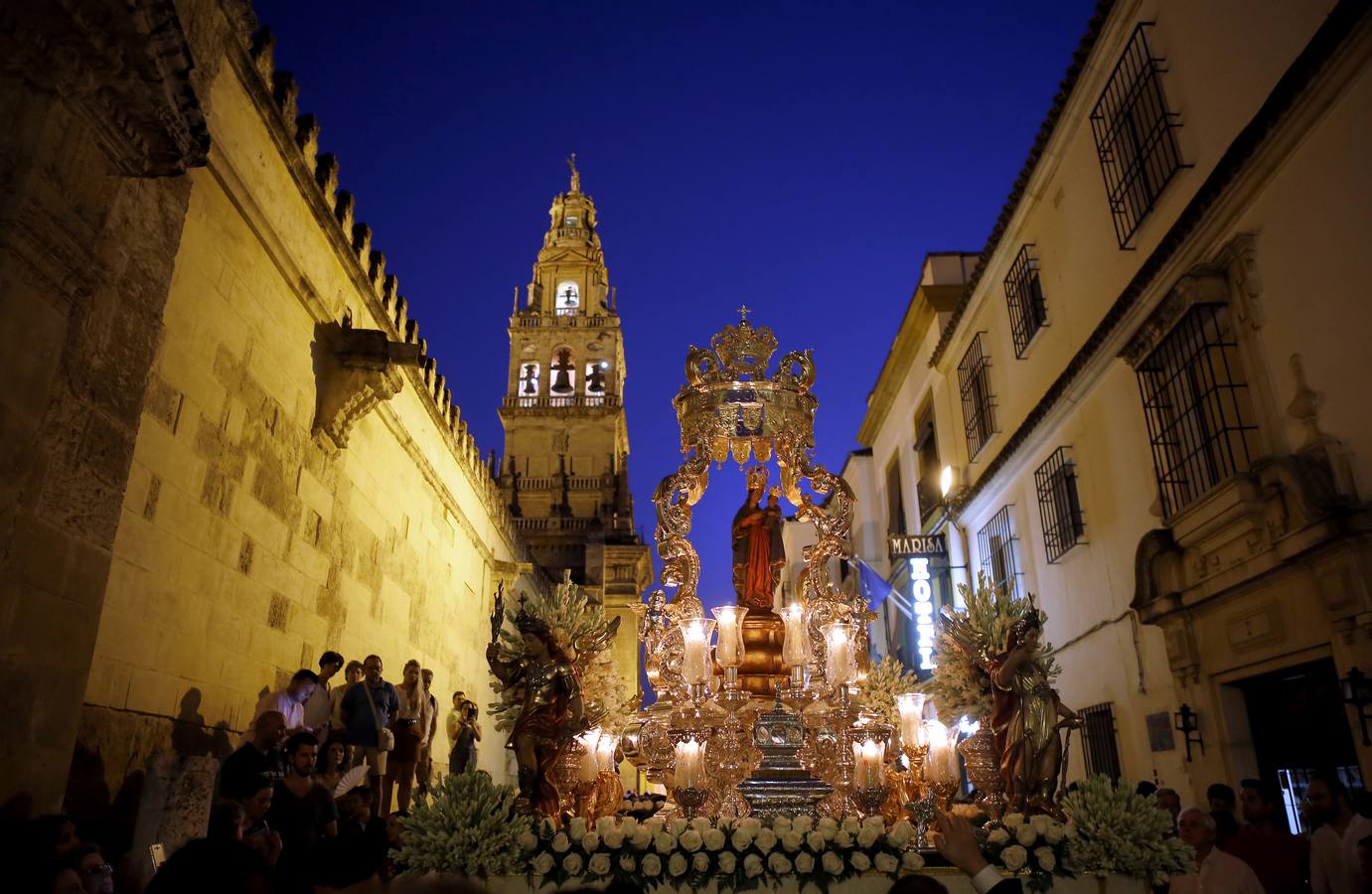 La procesión de la Virgen de la Fuensanta de Córdoba, en imágenes