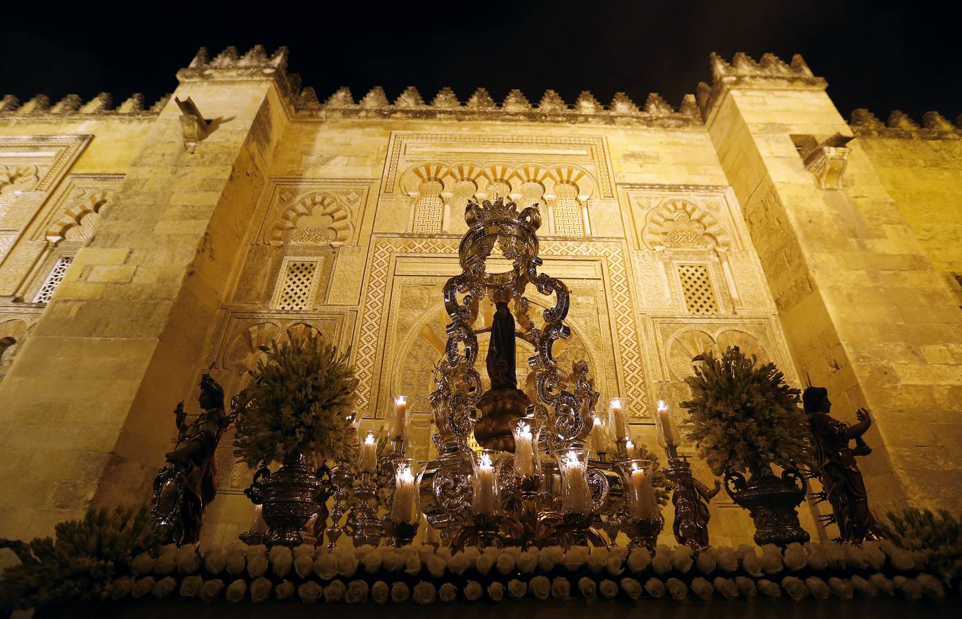 La procesión de la Virgen de la Fuensanta de Córdoba, en imágenes