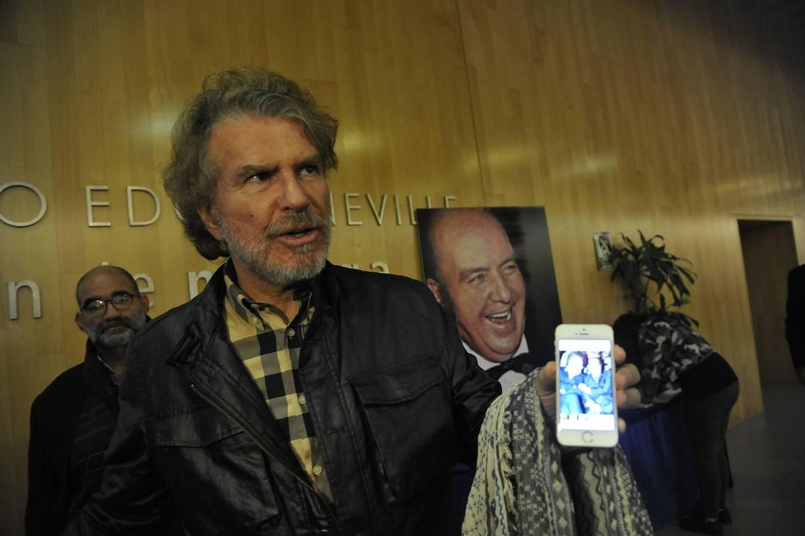 Rostros conocidos en la capilla ardiente del humorista