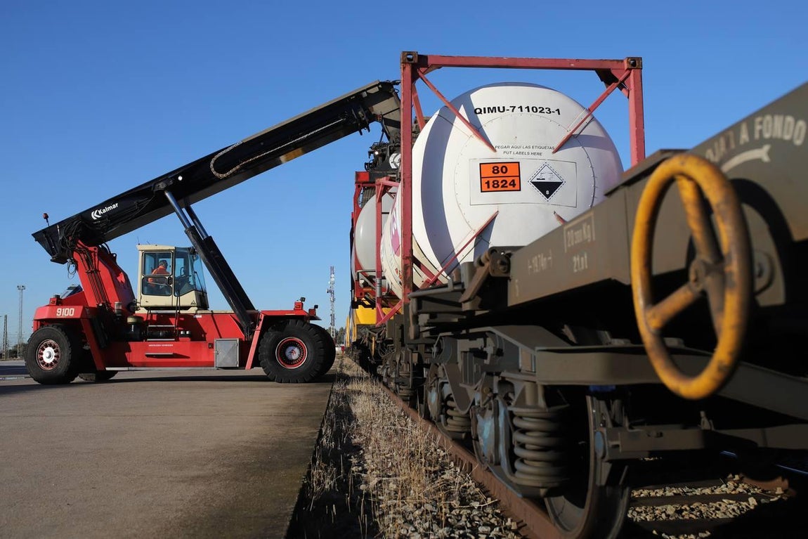 El parque logístico de El Higuerón de Córdoba, en imágenes