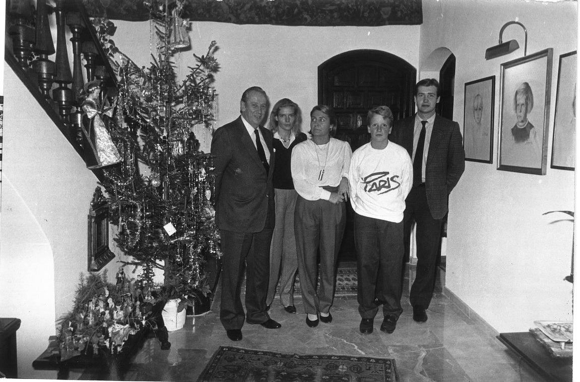 Olivencia se casó en Munich en 1960 aunque la familia se afincó en Sevilla