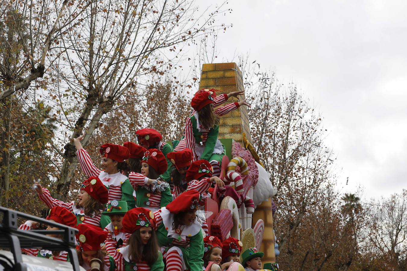 Fotogalería: Ilusión y caramelos en Sevilla