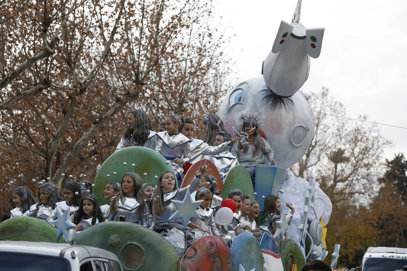 Fotogalería: Ilusión y caramelos en Sevilla