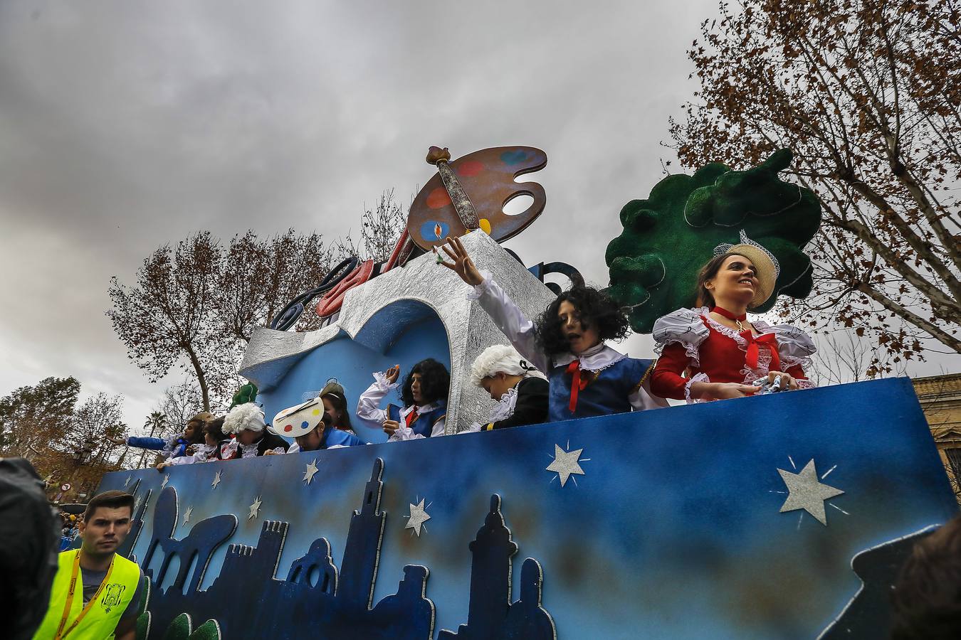Fotogalería: Ilusión y caramelos en Sevilla
