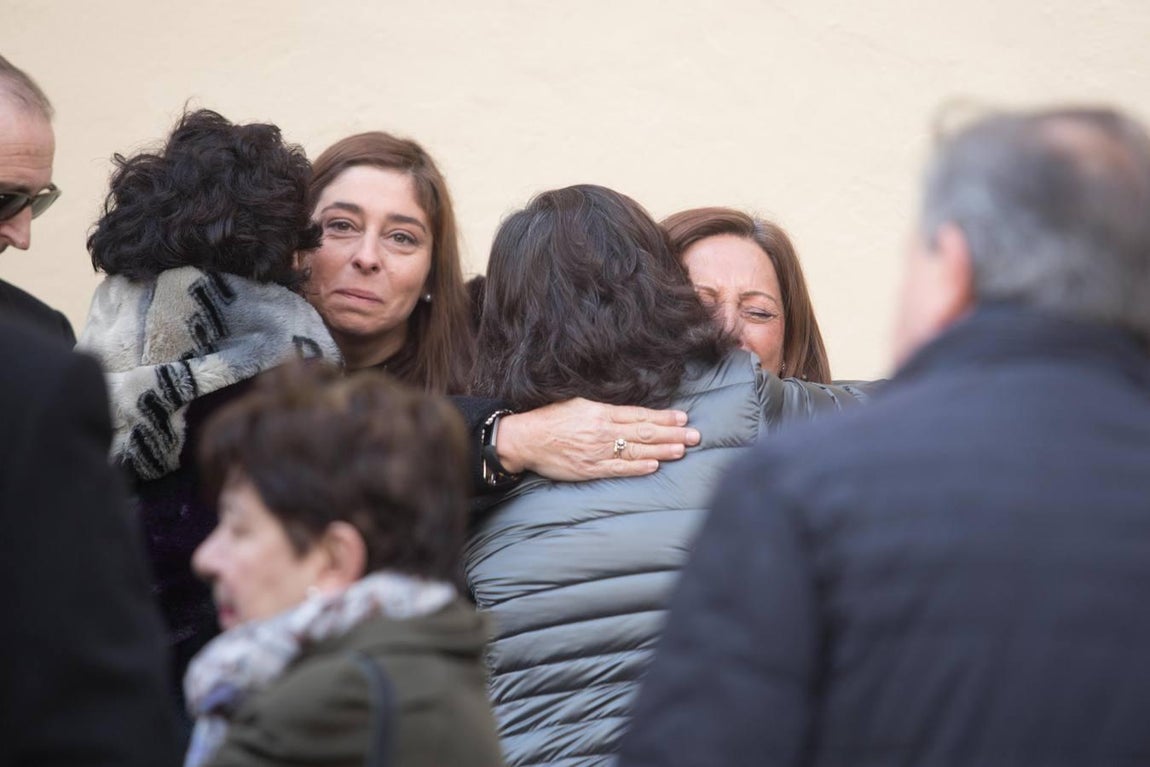 El funeral de Pepe el de El Caballo Rojo, en imágenes