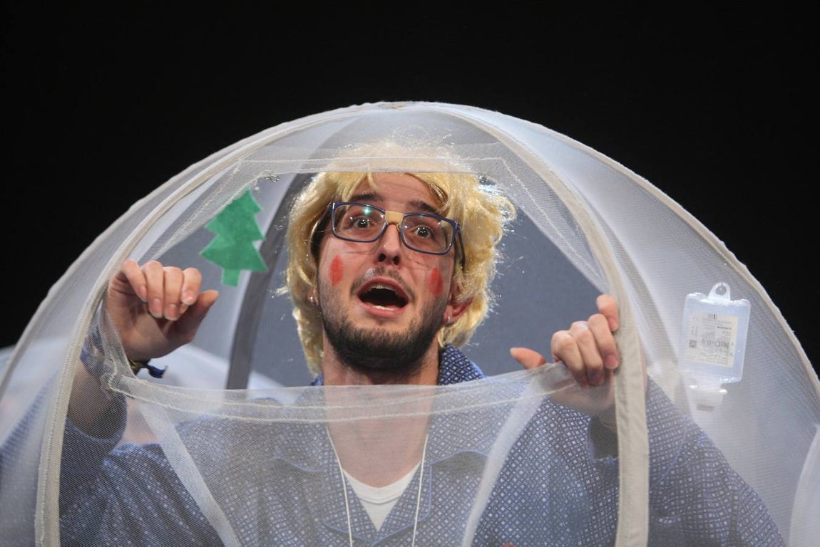 Carnaval de Cádiz: Así fue la actuación de la chirigota «Los que van a su bola»