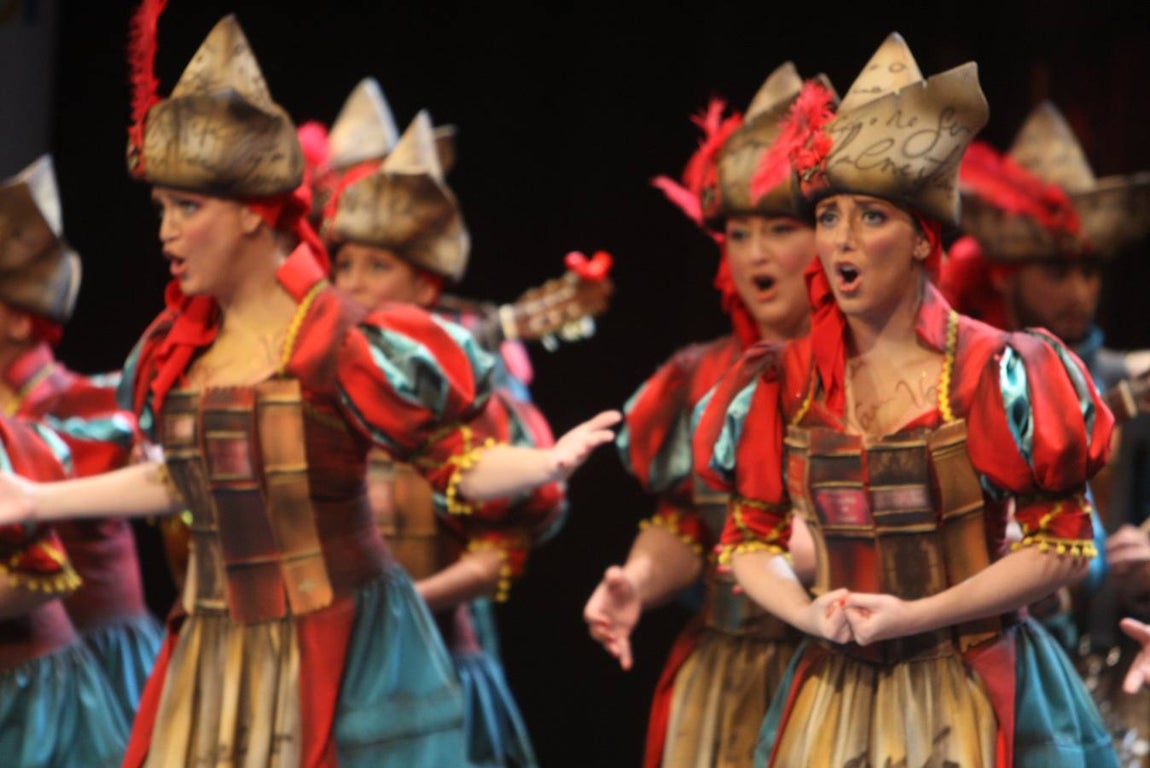Carnaval de Cádiz 2018: actuación de Las irrepetibles en el Falla