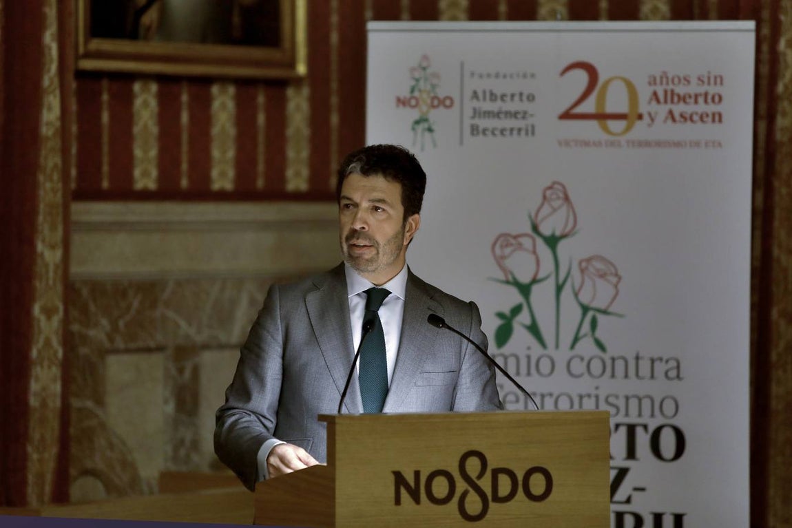 Entrega del premio Jiménez-Becerril a Antonio Tajani