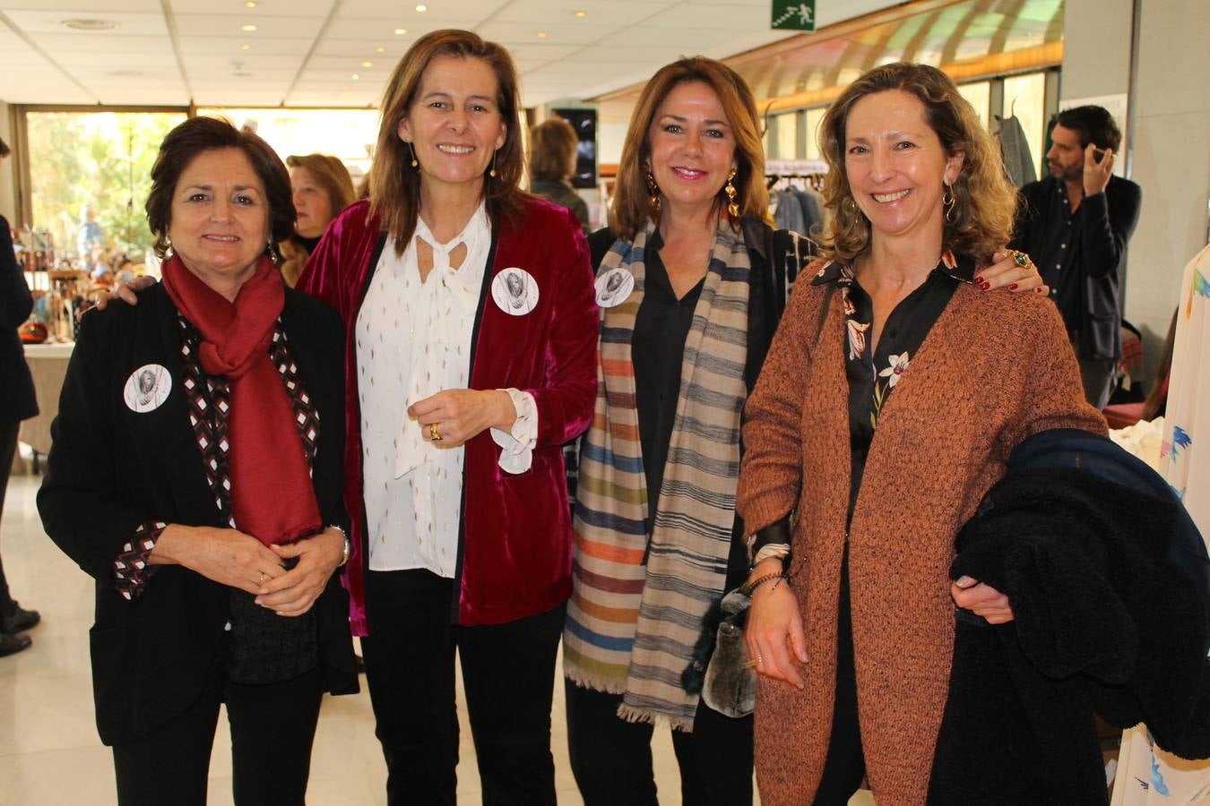 La tercera jornada del Rastrillo Nuevo Futuro, en imágenes