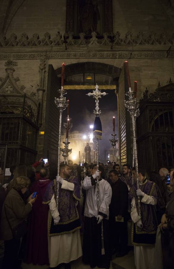 El Vía Crucis del Cautivo de Torreblanca, en imágenes