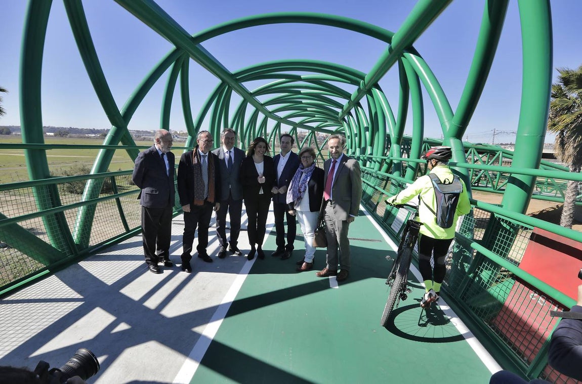 San Juan y Sevilla, más cerca para ciclistas y viandantes