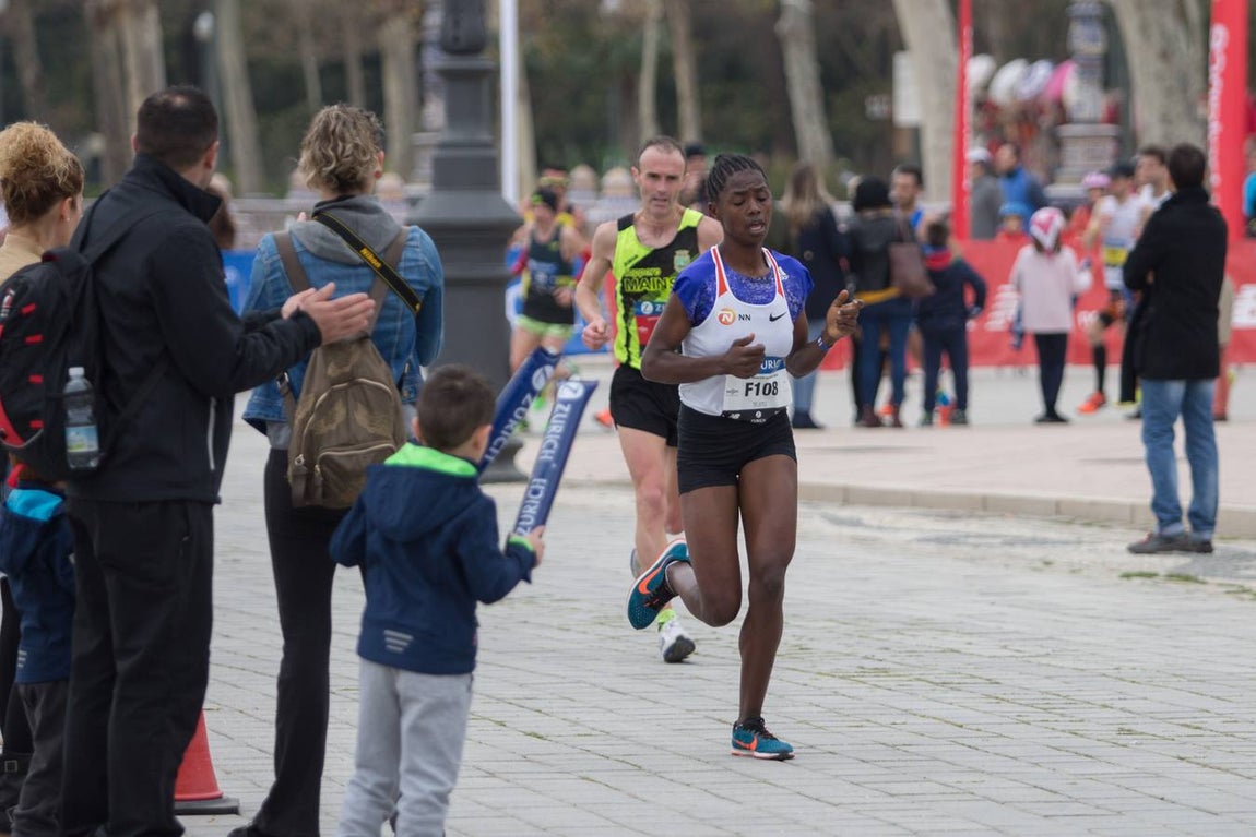 ¿Has corrido el Maratón de Sevilla? ¡Búscate aquí!