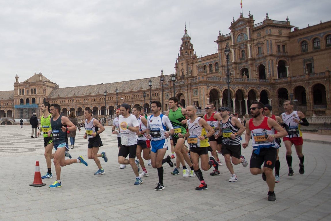 ¿Has corrido el Maratón de Sevilla? ¡Búscate aquí!