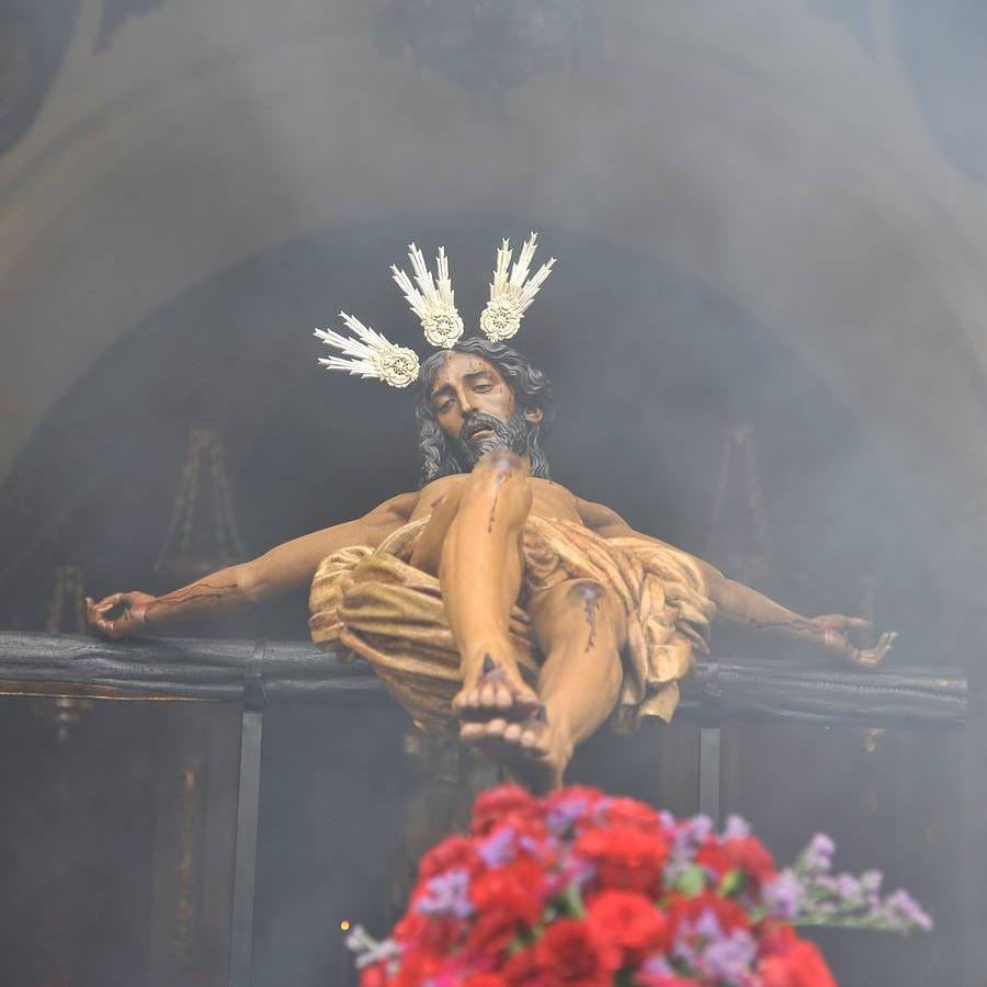 Galería del traslado del Cristo de las Aguas a la iglesia de la Caridad