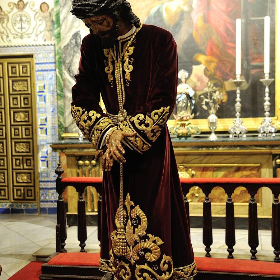 Galería del besamanos del Señor de la Sacramental de San Pedro
