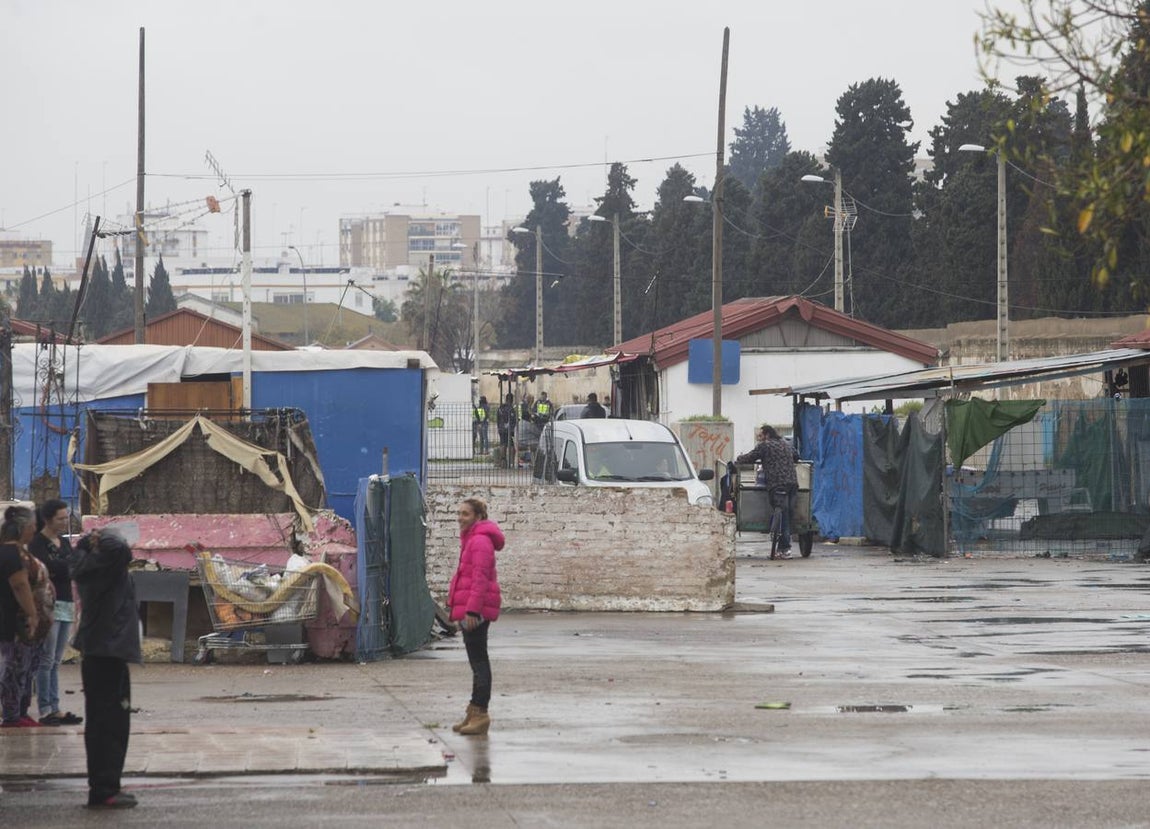 La redada policial en el vacie, Torreblanca y Polígono Sur, en imágenes