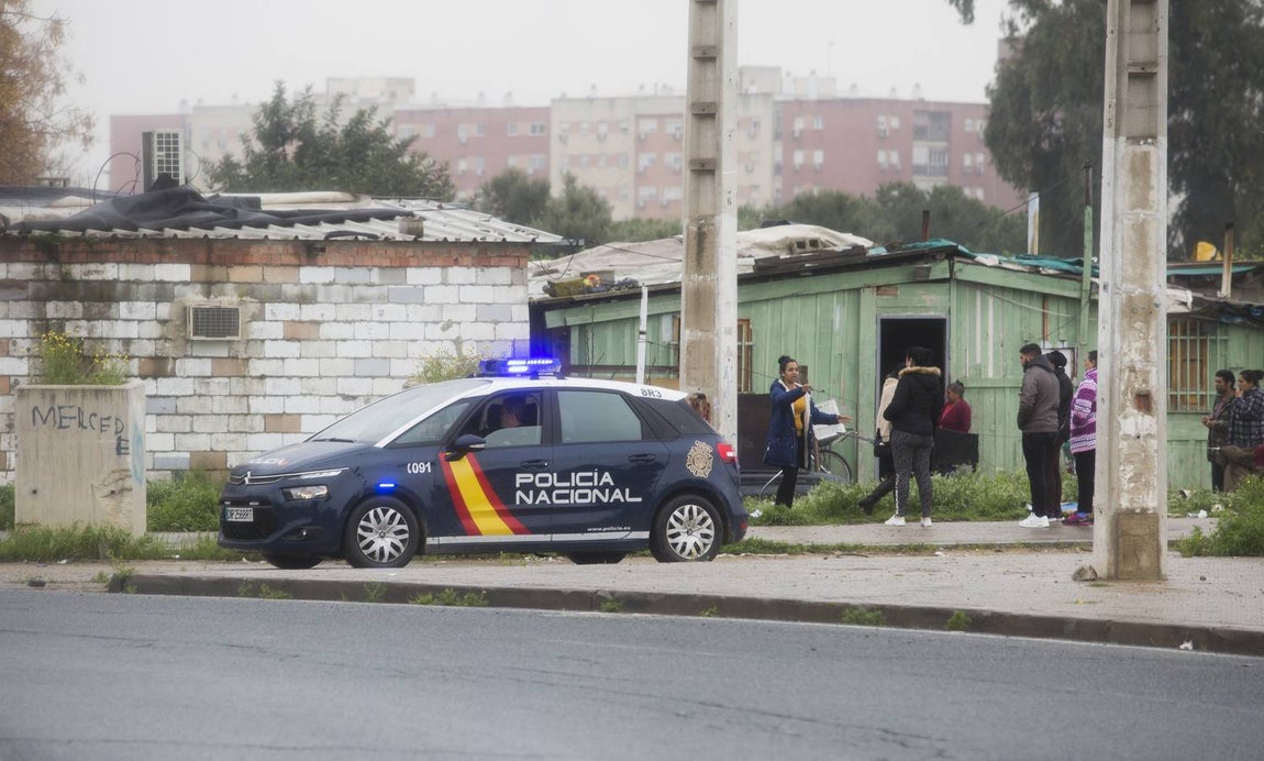 La redada policial en el vacie, Torreblanca y Polígono Sur, en imágenes