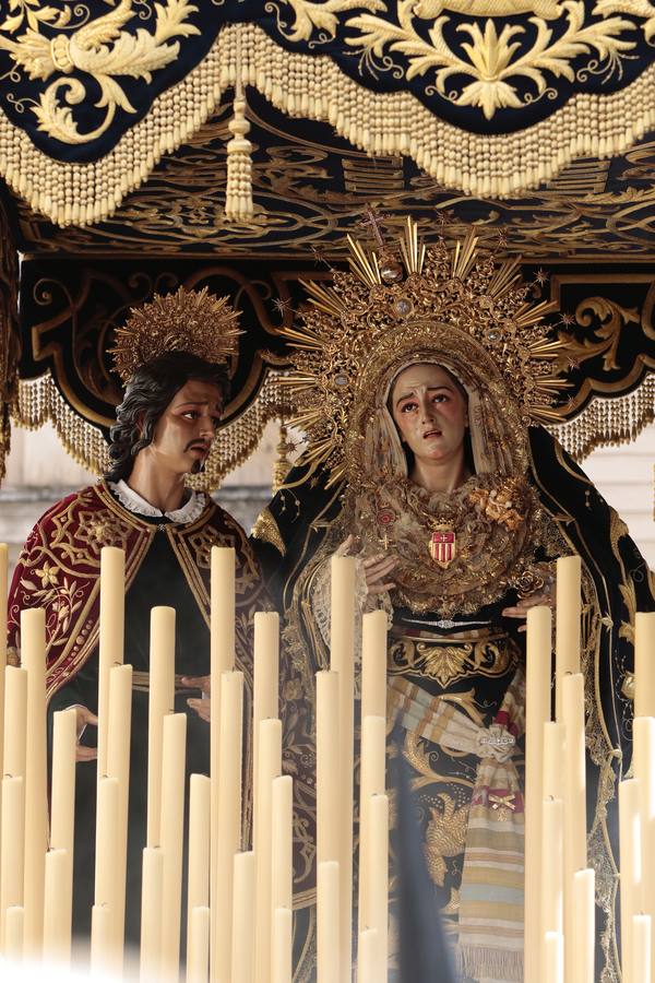 En fotos, la hermandad de Jesús Despojado desborda el Molviedro en la Semana Santa de Sevilla 2018