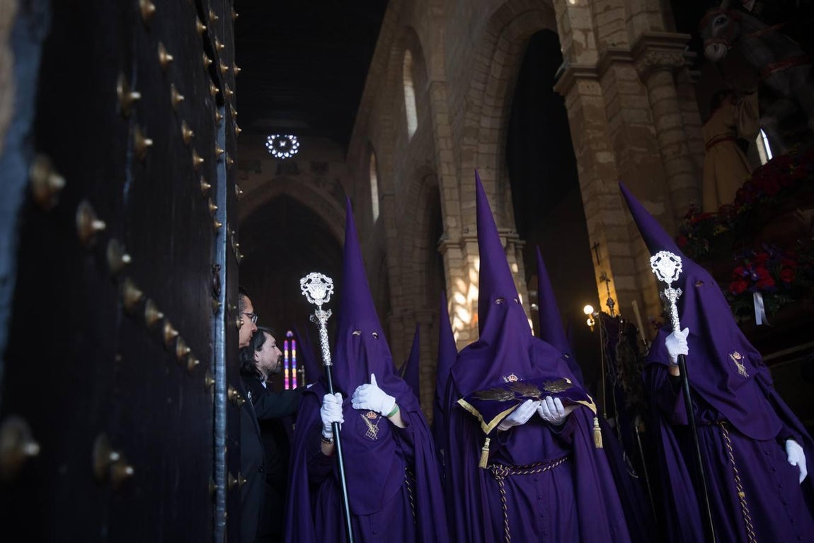 La hermandad del Calvario, en imágenes