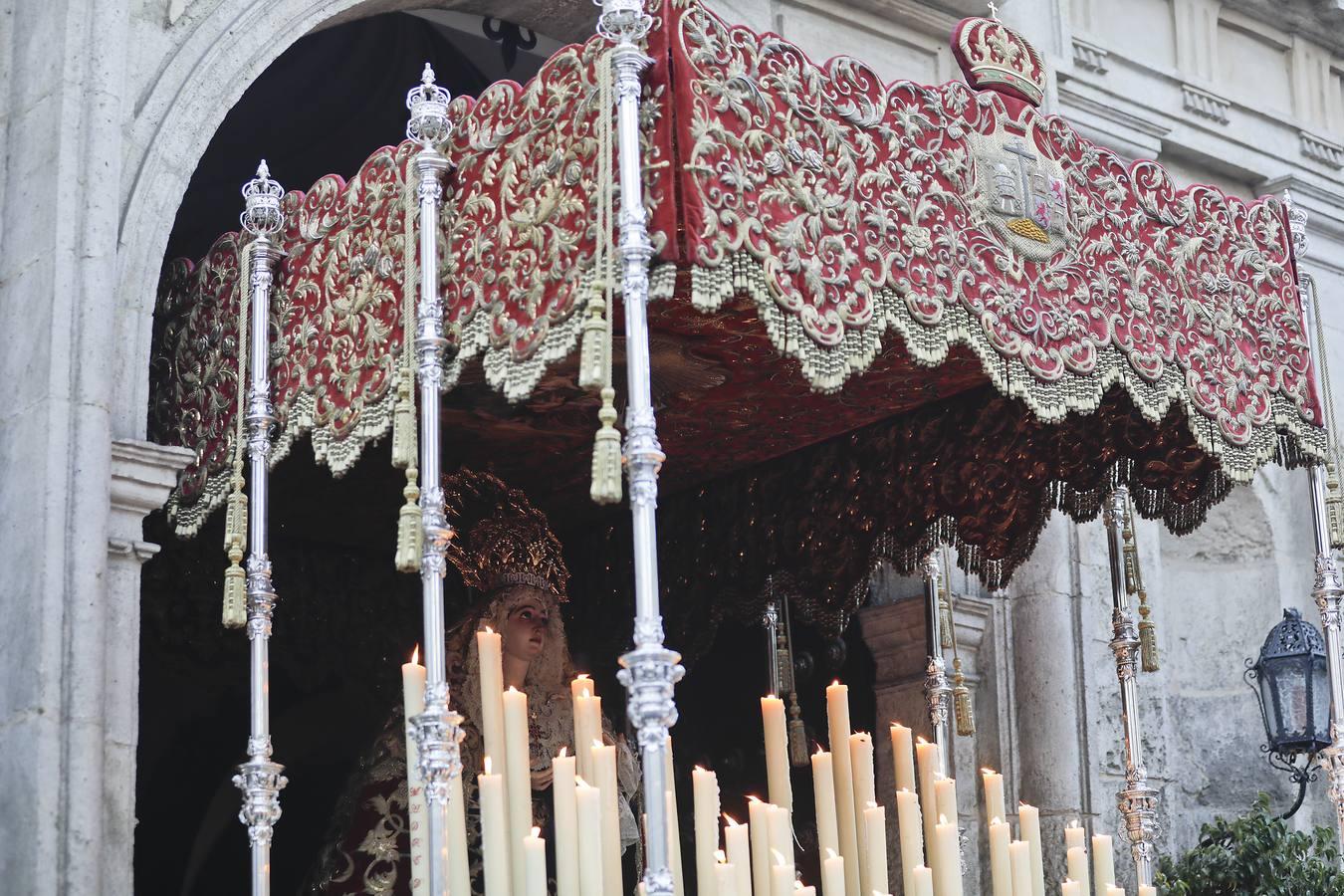 En fotos, el Cristo de Burgos en la Semana Santa de Sevilla 2018
