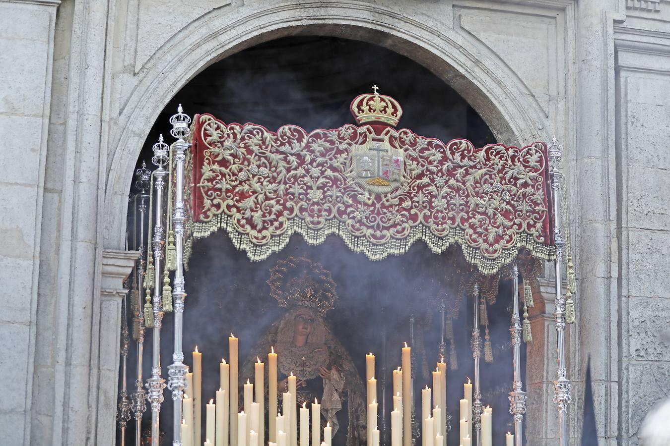 En fotos, el Cristo de Burgos en la Semana Santa de Sevilla 2018